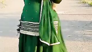Smart Gril Dance