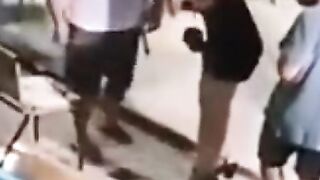 يا قاعدين يكفيكو شر الجايين????????????????
