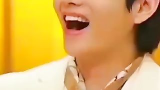 Kim_taehyung_looking_so_cute????????????????#army_plzzz_subscribe