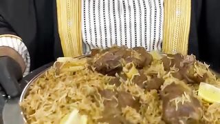 Recette de viande et de riz arabe saoudienne : Parfait pour les amateurs de cuisine internationale.
