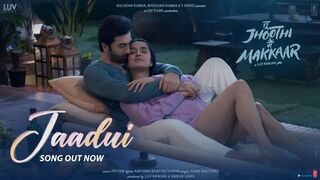 Jaadui-(Song)-tu-jhoothi-Main-Makkaar-|-Ranbir-Shraddha