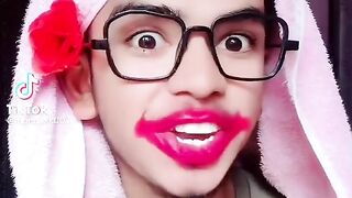 Womens funny clip