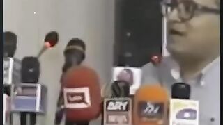 تمہاری عاشقی کی عمر ہے اب
