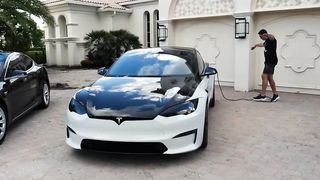 "Unlocking the Physics-Bending Power of Tesla's Plaid: What Makes It a Game Changer?"