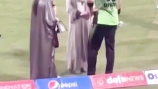 Shaheen Shah Afridi Enjoy with wife