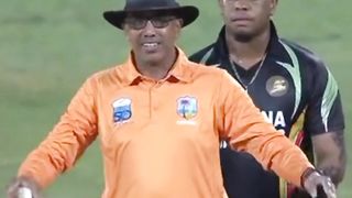 WEST INDIES PALYER FUNNY VIDEO WITH UMPIRE