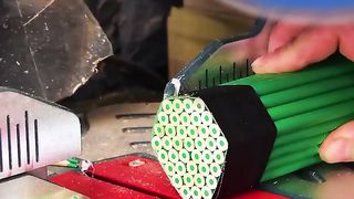 How To Perfectly Make A Guitar Using Pencils