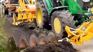This Machine Clears Road Shoulders!!