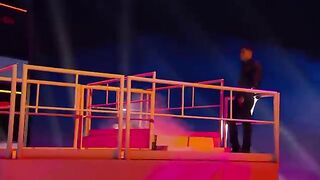 Becky G - MAMIII _ BAILÉ CON MI EX (Medley) (Presentación Billboard Music Awards 2022)(360P).