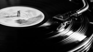 # 31 Whitney Houston - All The Man That I Need
