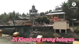 Musik dan Pantun dalam Bahasa Minangkabau Sumbar.