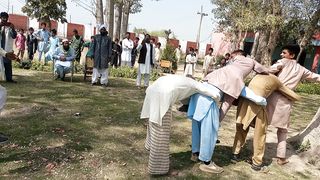 Shakkar bheeji #traditionalgame #razaqrao