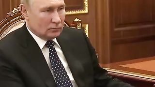 КАК ПУТИН ТРЯБВА ДА СЕ ДЪРЖИ В ХАГА ?