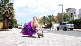 Children  play with cat soo cute ????