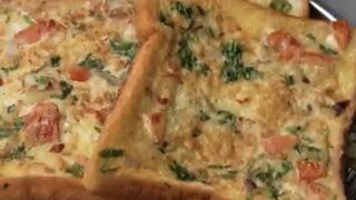 Spicy omelette recipe ( subscribe please )