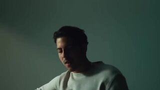 Lachie Gill - Right People Wrong Time ft. Elaskia