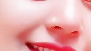 Dil tord key hasnti ho