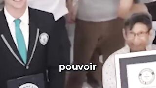 Le Plus GROS Sushi du Monde