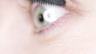 Contact lenses and beauty industry