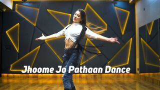 Jhoome Jo Pathaan Dance Cover| Kashika Sisodia