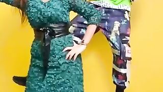 siddharth nigams Avneet kaur shorts