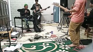 Latihan Bermusik bersama