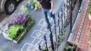 'I drew a hopscotch outside my house and strangers love it'