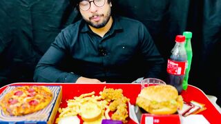 Eating Broadway Pizza, Zinger Burger, Chicken Wings |Midnight Cravings | MUKBANG