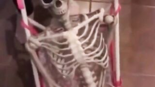 Друг Валера)))