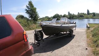 Тюнинг лодочного прицепа. Спуск катера на воду.