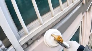 This paint job is a little satisfying to watch