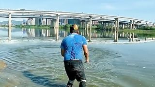 JALA IKAN DAPAT BANYAK,DI TEPIAN SUNGAI BESAR