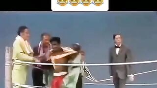 اما تقرر تنضم للحياه وتنصدم بالواقع ????????????