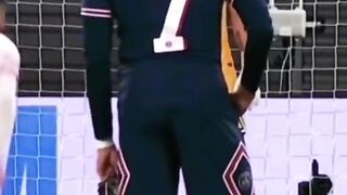 Mbappe 3