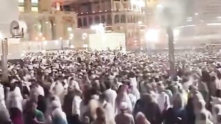 Huge crowd of worshippers exit after the completion of Taraweeh today!