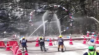 The world's largest tunneling machine is in operation