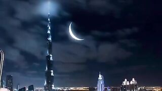 Allah Aasmanon Aur Zameenon Ka Noor hai,, 2