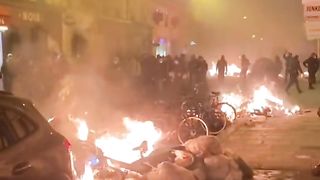 Paris brûle !