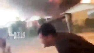 Scary video of raging forest fire spreads to the houses,