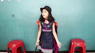 Wow Pari Doing Magic Show | Very Easy Magic Tricks