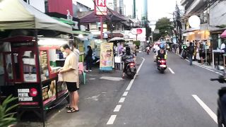 Berburu Takjil Menjelang Bulan Ramadhan