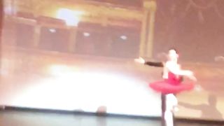 Ballet Versi Eropa Spanyol Lucu Hingga terjatuh