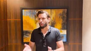 Shahid afridi reaction about imran khan