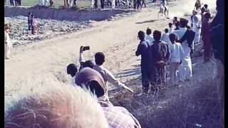 Horse race|horse riding