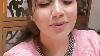EN AAKHON MEN NA KABHI ANSOON NAZAR AAY.