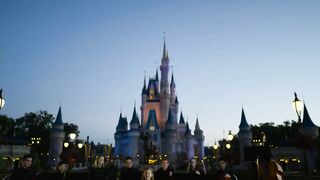 DISNEY PRINCESS MEDLEY - SINGING EVERY PRINCESS SONG AT WALT DISNEY WORLD