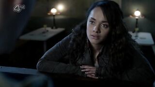 MisFits.Отбросы.s04e04.rus.Кубик в Кубе.TV