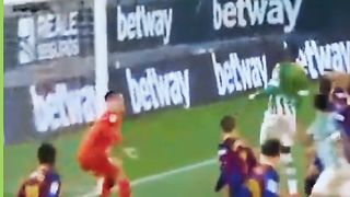 Nabil Fekir lovely fly- BT VS BARCELONA-FOOTBALL 2023