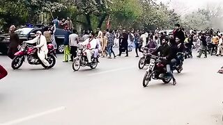 Qafla Rawan Dawan Menar e Pakistan