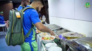 Pakistan Cricket Team Iftari
